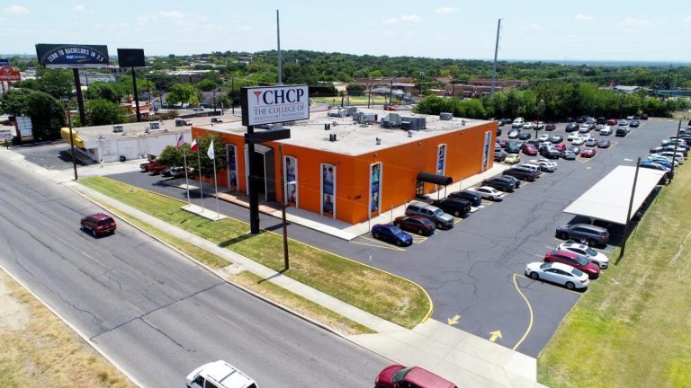 4738 NW Loop 410